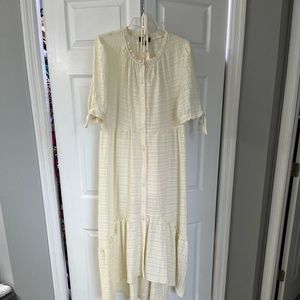 GiGiO Ivory Maxi Dress